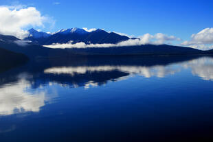 Lake Manapouri im Fiordland National Park 