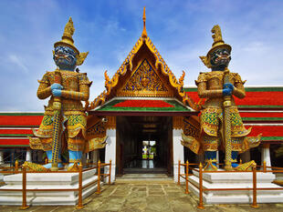 Eingang am Wat Phra Kaeo