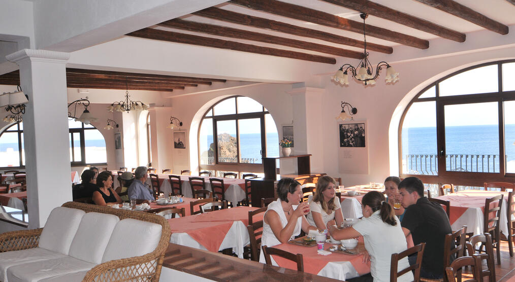 Speisesaal mit Meerblick