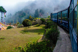 Toy Train 