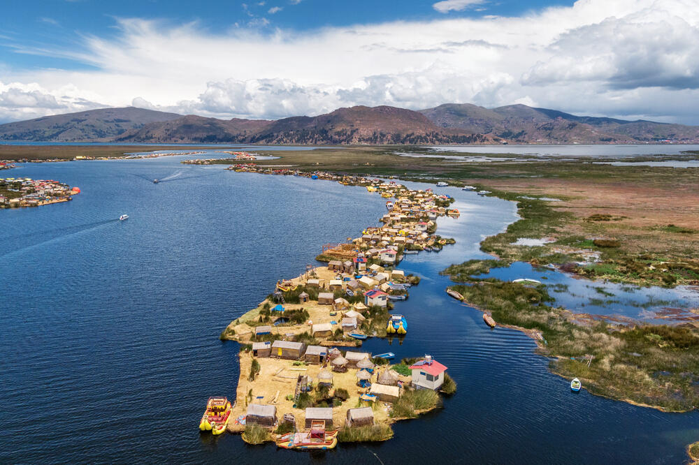 Uros-Inseln auf dem Titicacasee 