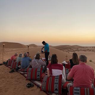 SKR-Gruppe genießt den Sonnenuntergang