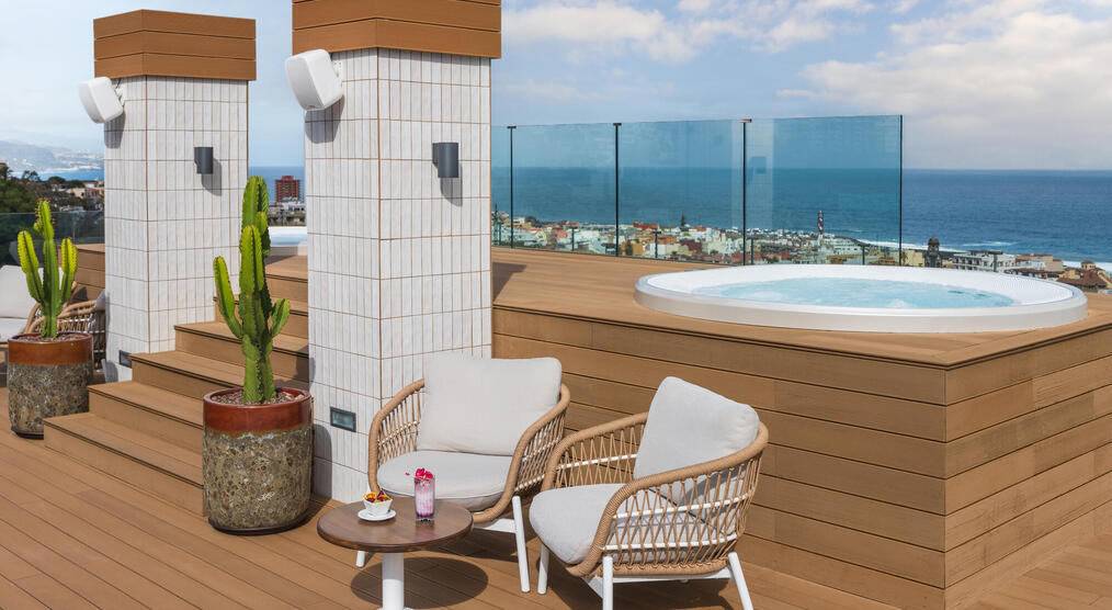 Jacuzzi