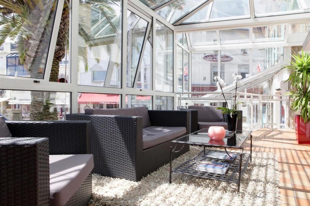Le Benhuyc Lounge