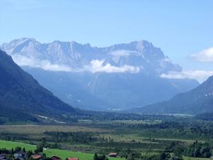 Loisachtal mit Zugspitze