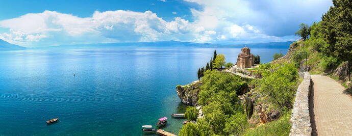 Weg zum Kloster am Ohrid See