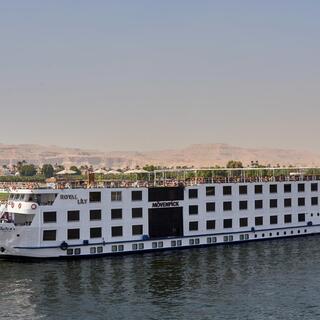 Kreuzfahrtschiff in Ägypten - EGRNAS