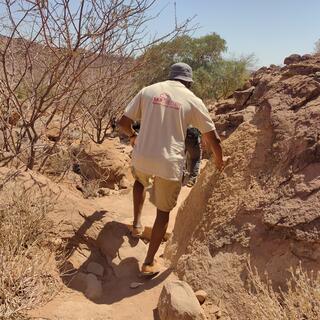 SKR-Reiseleiter in Twyfelfontein