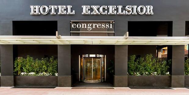 Außenansicht Hotel Excelsior