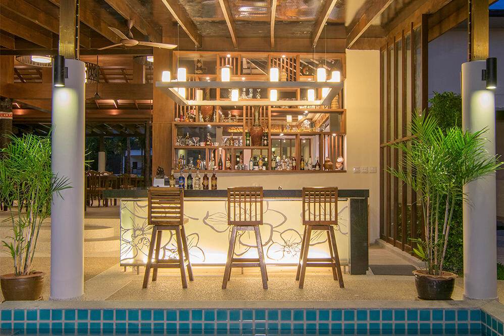 Poolbar