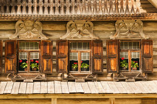 Traditionelle Fenster in Weliki Nowgorod