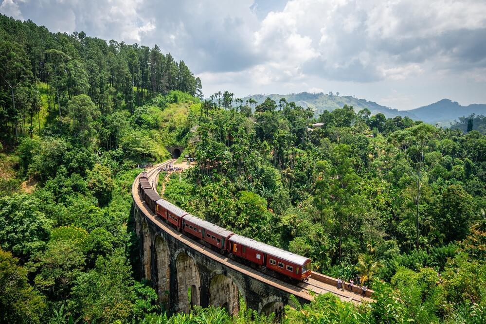 Zug nach Ella