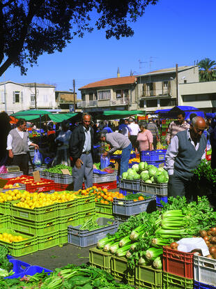 Einer der zahlreichen traditionellen zypriotischen Wochenmärkten