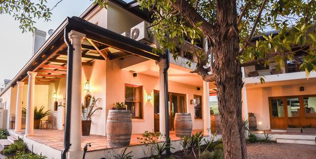 Außenansicht Lovane Boutique Wine Estate