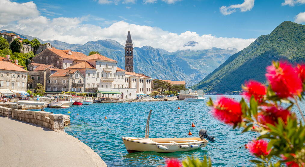 Bucht von Kotor Montenegro auf Balkan Reisen 