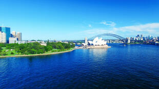 Sydney Opera House und Skyline 