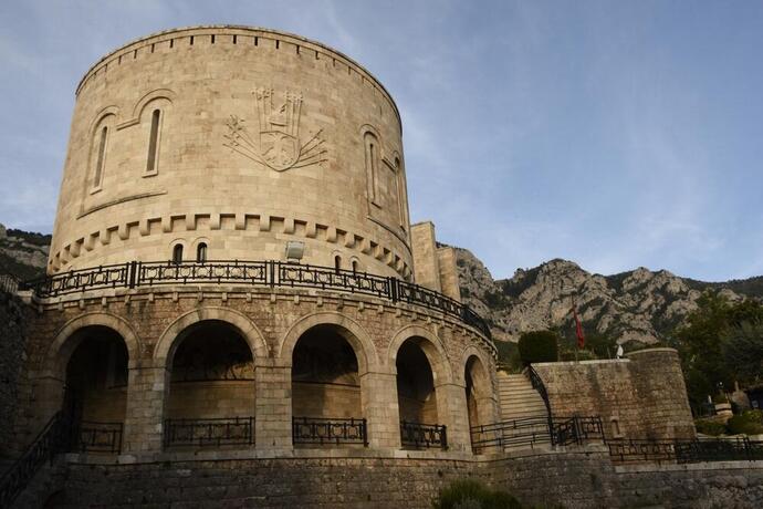Skanderbeg-Burg