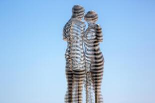 Skulptur von "Ali und Nino" 