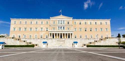 Parlamentsgebäude und Denkmal des Unbekannten Soldaten in Athen