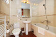 Badezimmer mit Badewanne