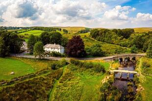 Postbridge Clapper Bridge im Dartmoor-Nationalpark