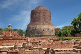 Buddhistische Dhamek Stupa in Sarnath