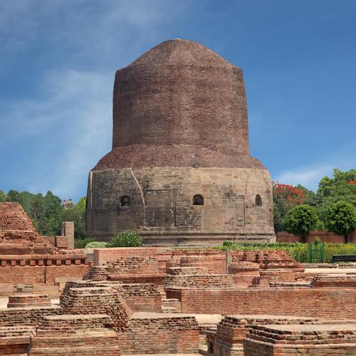 Buddhistische Dhamek Stupa in Sarnath