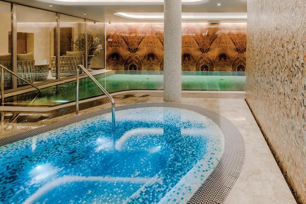Pools im Spabereich 