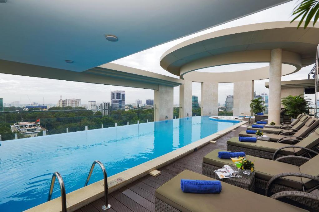 Infinity-Pool