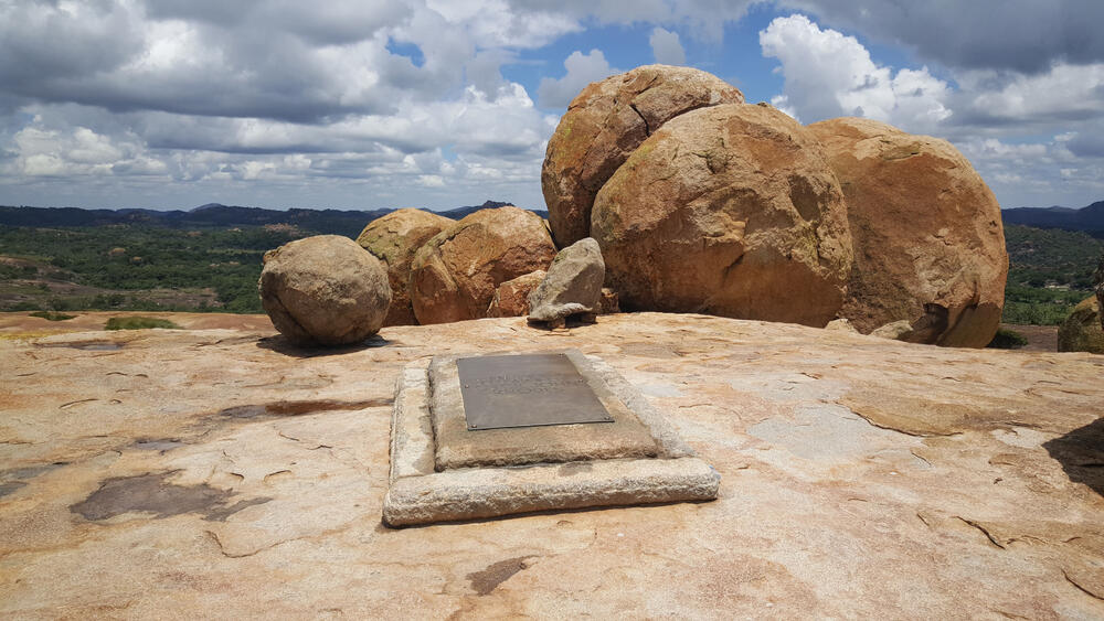 Rhodes' Grave