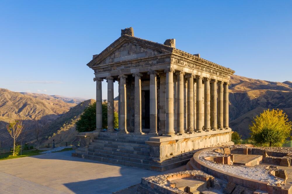 Heidnischer Tempel Garni