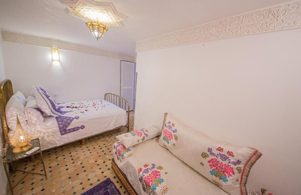 weiteres farbenfrohes Schlafzimmer